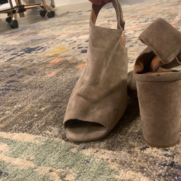 Jeffrey Campbell Suede Heels sz 9 - Picture 3 of 6